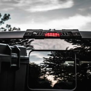 Hátsó féklámpa burkolat, fényhíd és akciókamera tartó